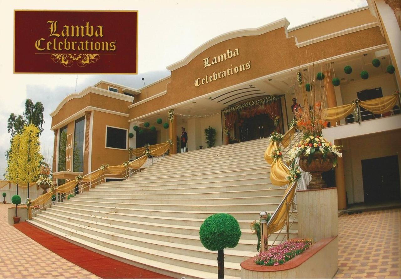 Lamba Celebrations Hotel Nagpur Exterior foto