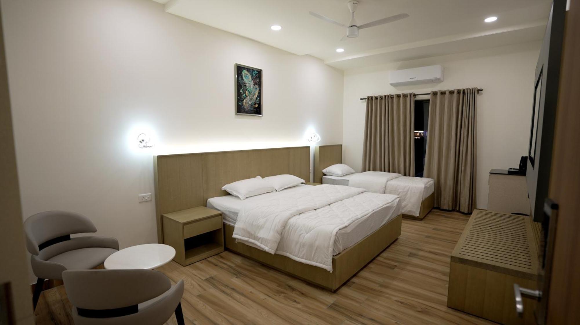 Lamba Celebrations Hotel Nagpur Exterior foto
